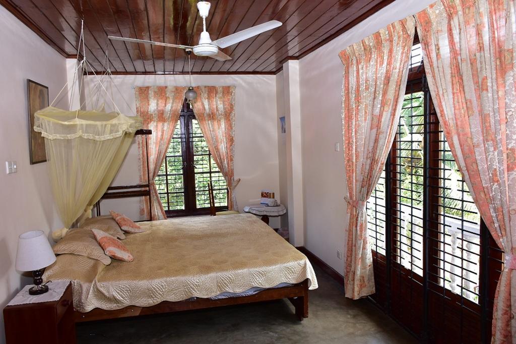 Lake Bungalow Hotell Kandy Eksteriør bilde